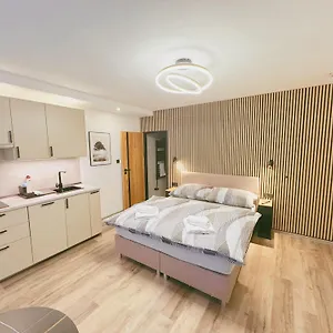 V Brne - Schodova Brünn (Brno)